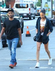 27966412_Joan-Smalls-Have-lunch-at-Mr-Ch
