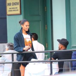 27966421_Joan-Smalls-Have-lunch-at-Mr-Ch