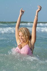 Bianca Beauchamp - Luscious Beach Babe w55bnhiir4