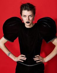 29211312_Madame_Figaro_-_5_Aout_2016-12.