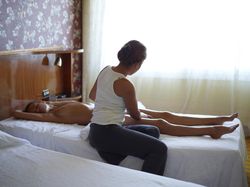 Nicole-Hotel-Massage-w57dvq2zen.jpg