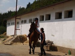 Joan White - Equestrian Queen -m5lc0j5dvu.jpg
