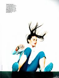31640602_vogue_oz_june_1998_15.jpg