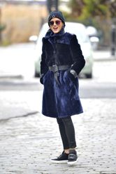 31998929_Olivia-Palermo-in-Fur-Coat-Out-