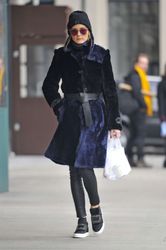 31998931_Olivia-Palermo-in-Fur-Coat-Out-