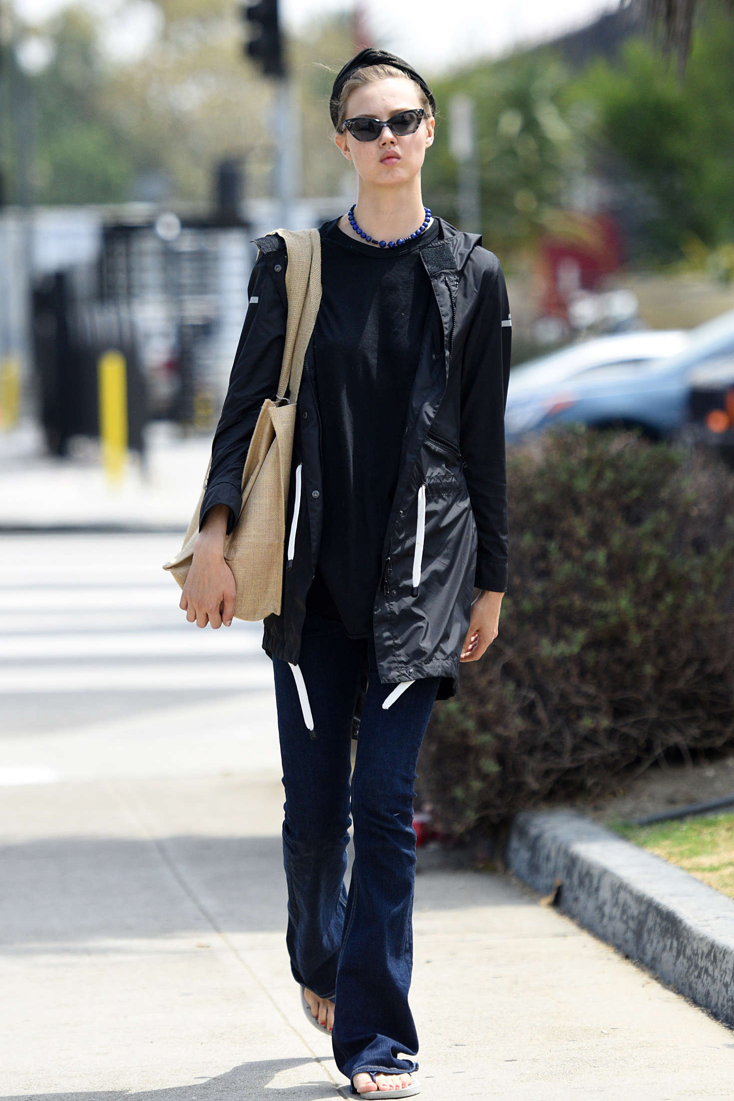 Lindsey Wixson Shopping in Los Angeles 15